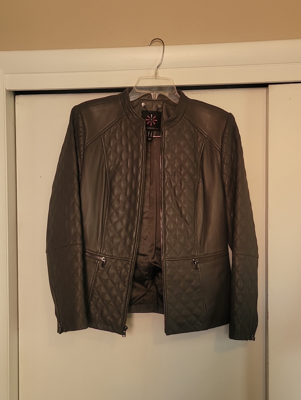 Isaac Mizrahi Quilted Lamb Leather Jacket in Grey